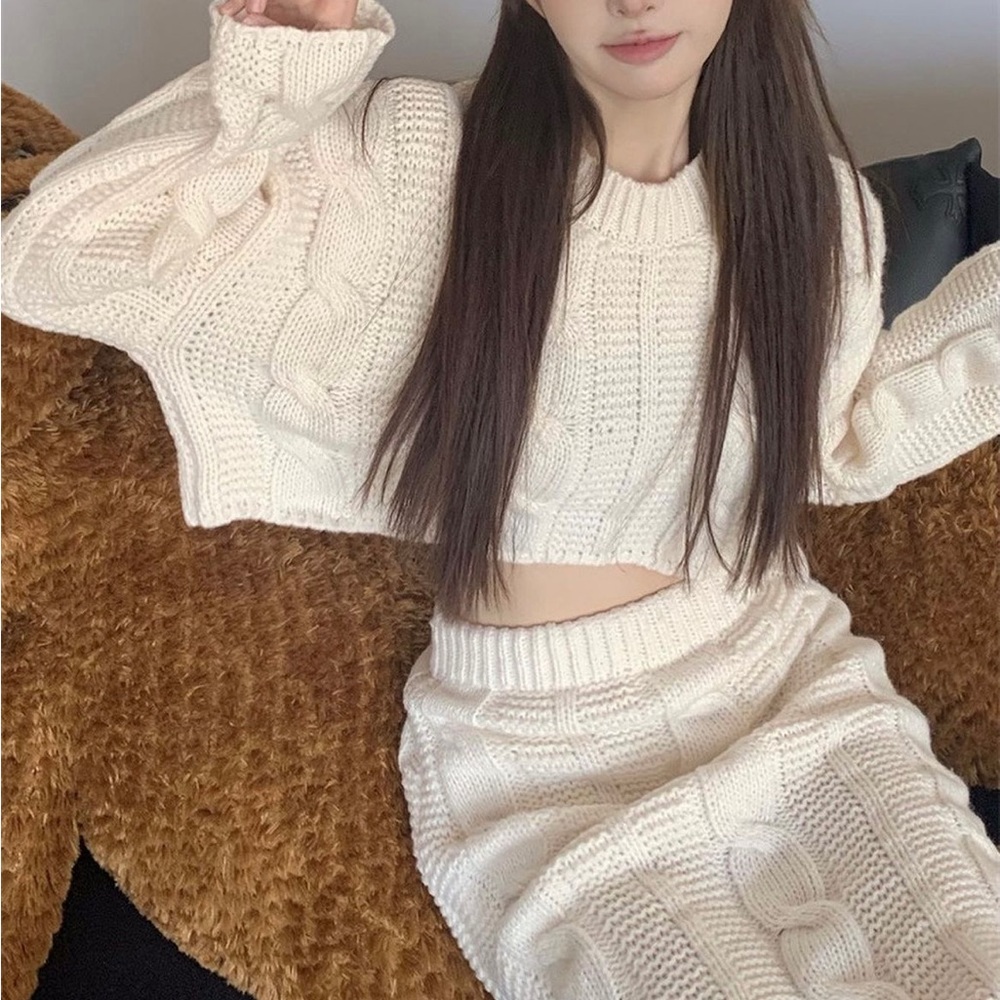 Full set crop top sweater and long skirt.